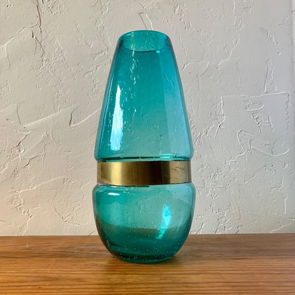 Dara International -- Italian Handblown Blue Glass Vase w/ Brass Band -- 13" - Picture 5 of 15